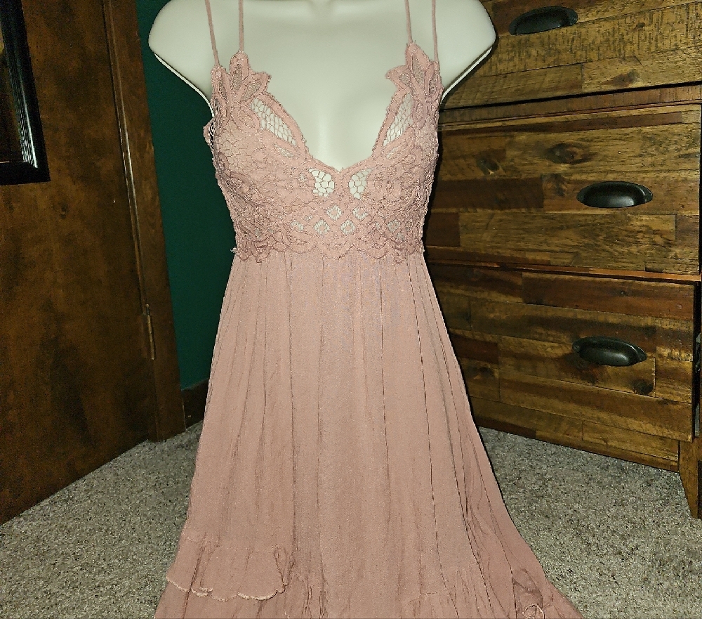 Free People Lace Midi Dress in Dusty Pink
